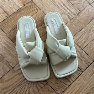 Mango cream/beige flat sandals